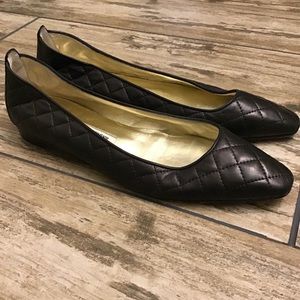 Manolo Blahnik Black Leather Quilted Flats Sz 39 9